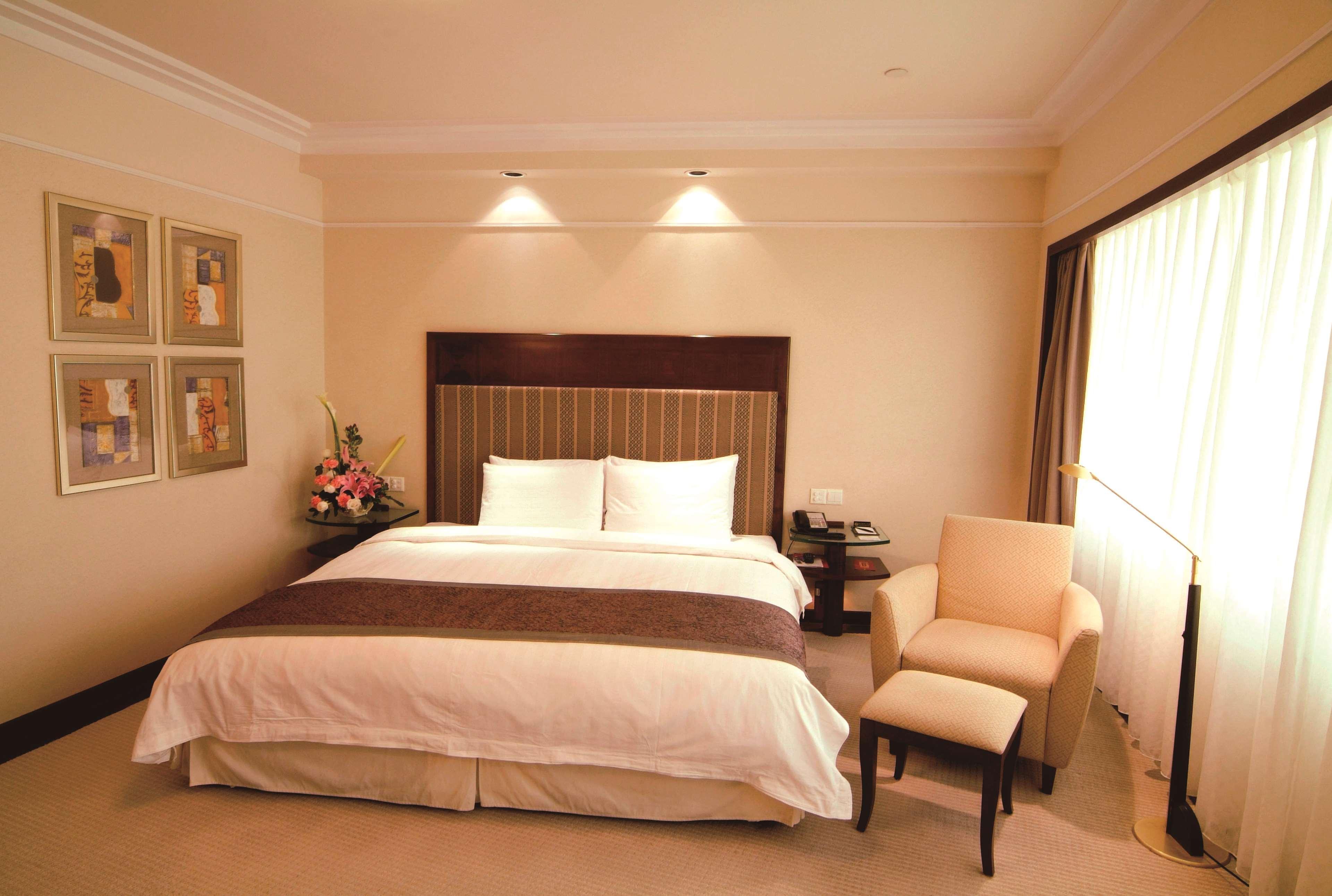 Howard Johnson Ginwa Plaza Hotel Xi'an  Extérieur photo